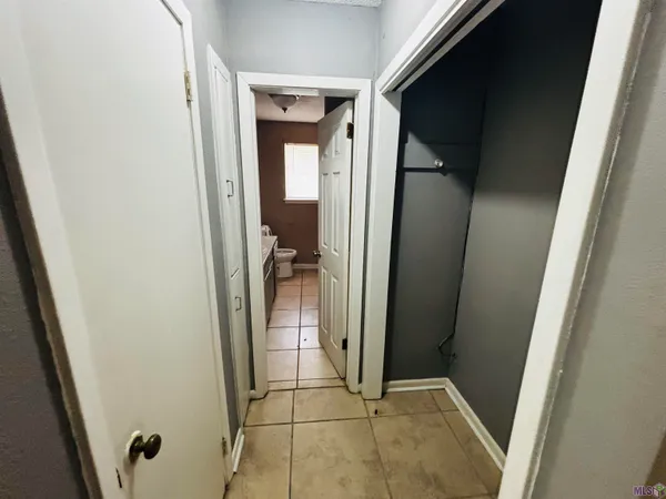 $1,500 | 6873 Forest Park Drive, Baton Rouge, LA 70811
