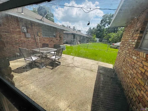 $1,500 | 6873 Forest Park Drive, Baton Rouge, LA 70811