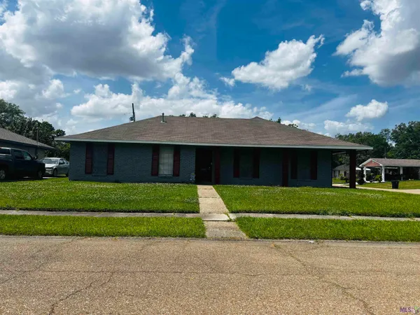 $1,500 | 6873 Forest Park Drive, Baton Rouge, LA 70811