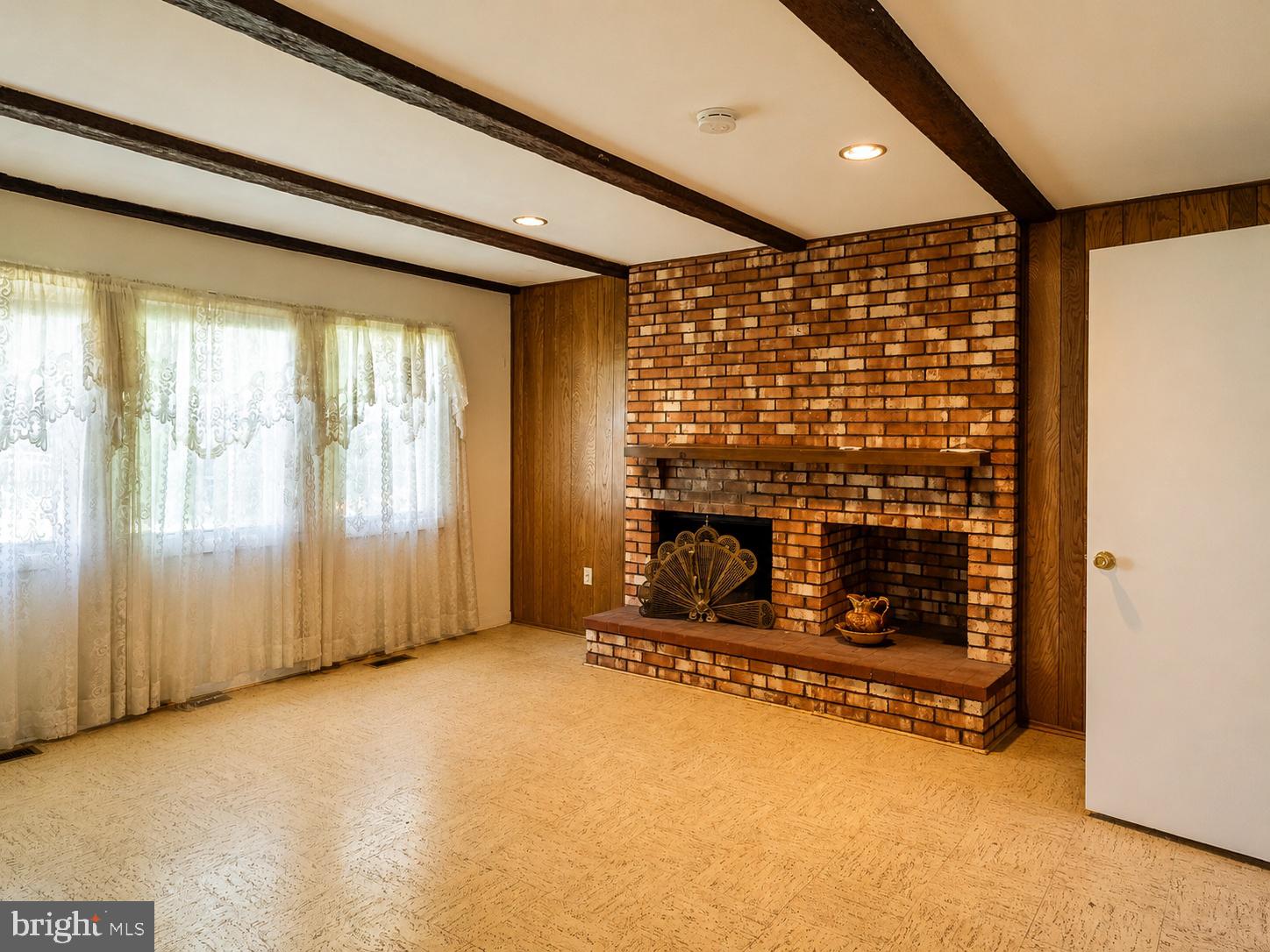 33 Timber Lane Willingboro, NJ 08046 - Photo 23 of 31 a view of empty room with fireplace