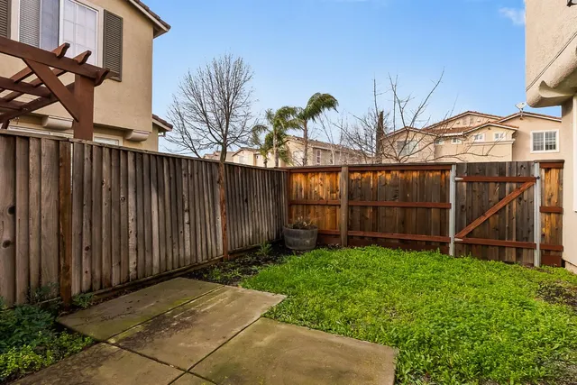 $475,000 | 1080 Sierra View Circle, Unit 3, Lincoln, CA 95648