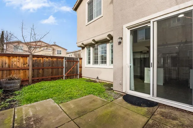 $475,000 | 1080 Sierra View Circle, Unit 3, Lincoln, CA 95648