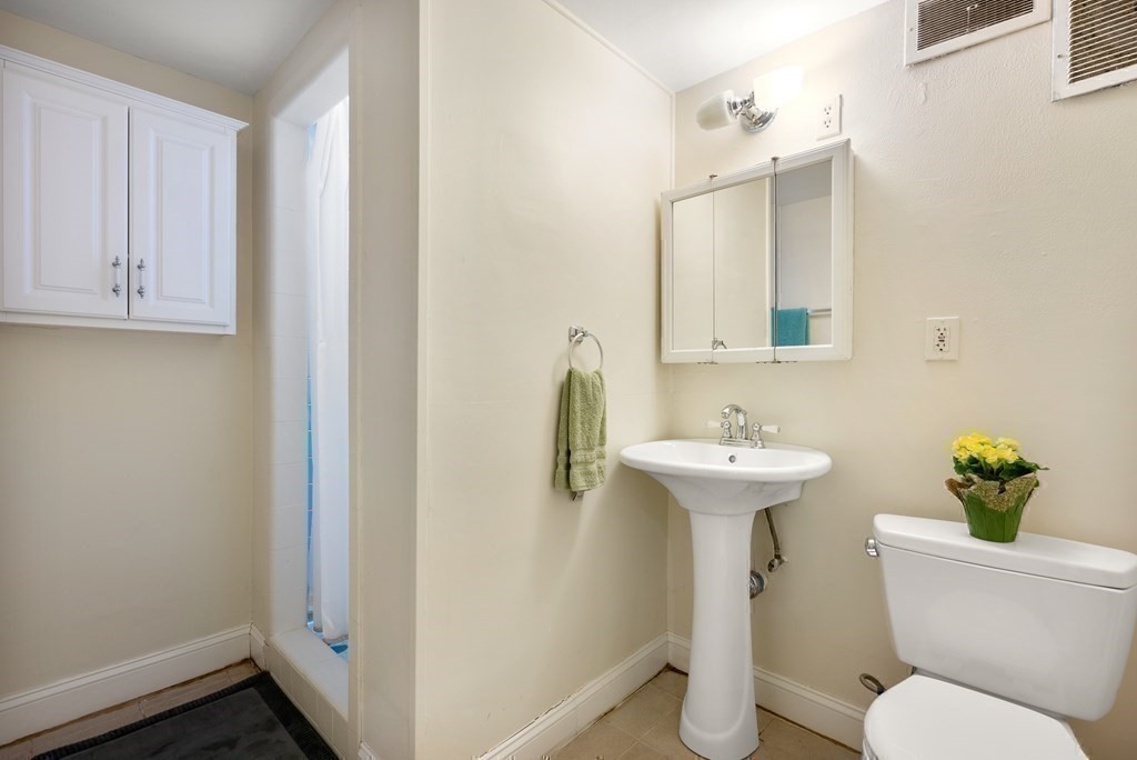 28 Pequot Road Wayland, MA 01778 - Photo 24 of 35 Gallery Image 24