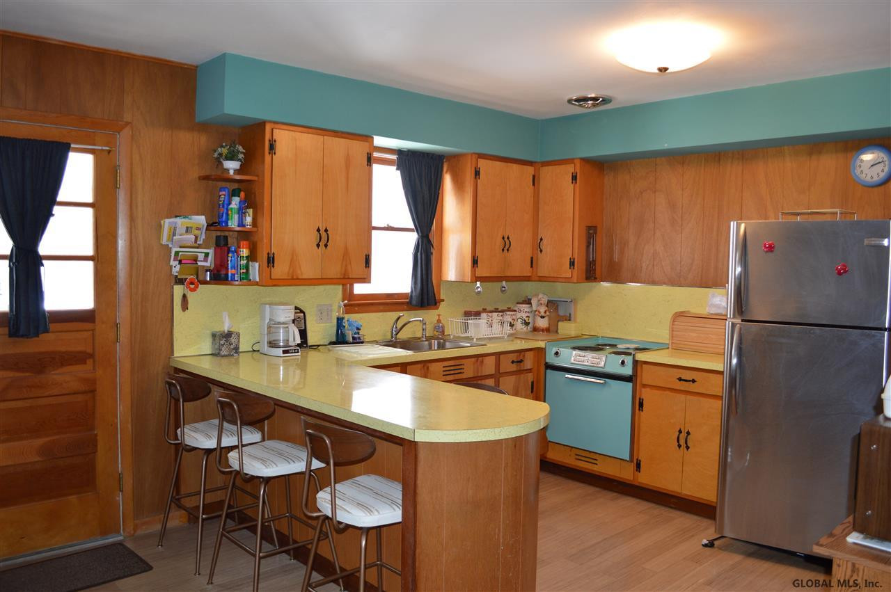 218 Priddle Point Road Gloversville, NY 12078 - Photo 12 of 25 Photo 12