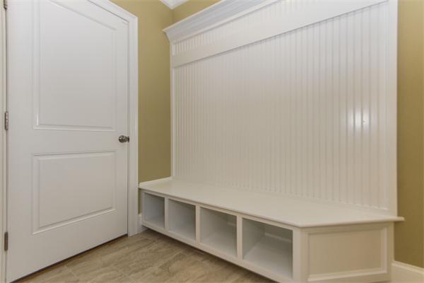 31 Agawam Road Newton, MA 02468 - Photo 20 of 28