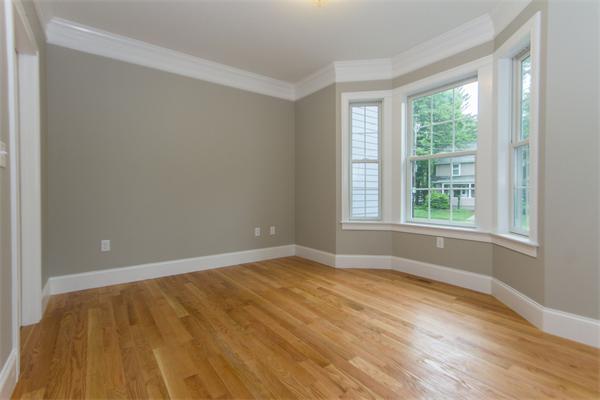 31 Agawam Road Newton, MA 02468 - Photo 3 of 28