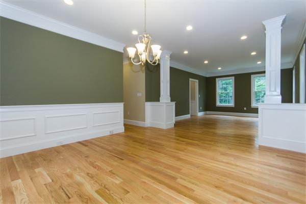 31 Agawam Road Newton, MA 02468 - Photo 5 of 28