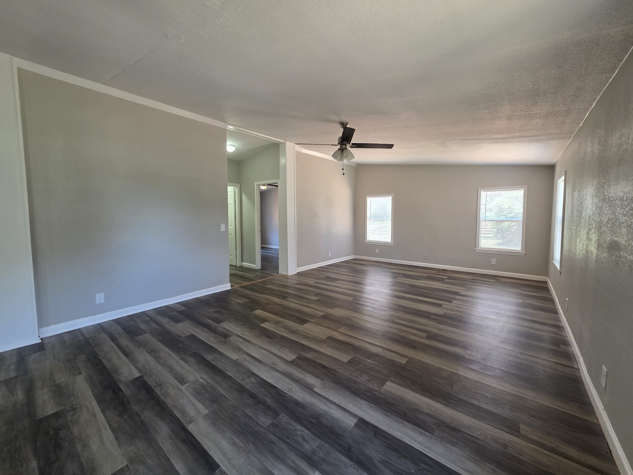 12121 Old County Road Willis, TX 77378 - Photo 9 of 16 Family room