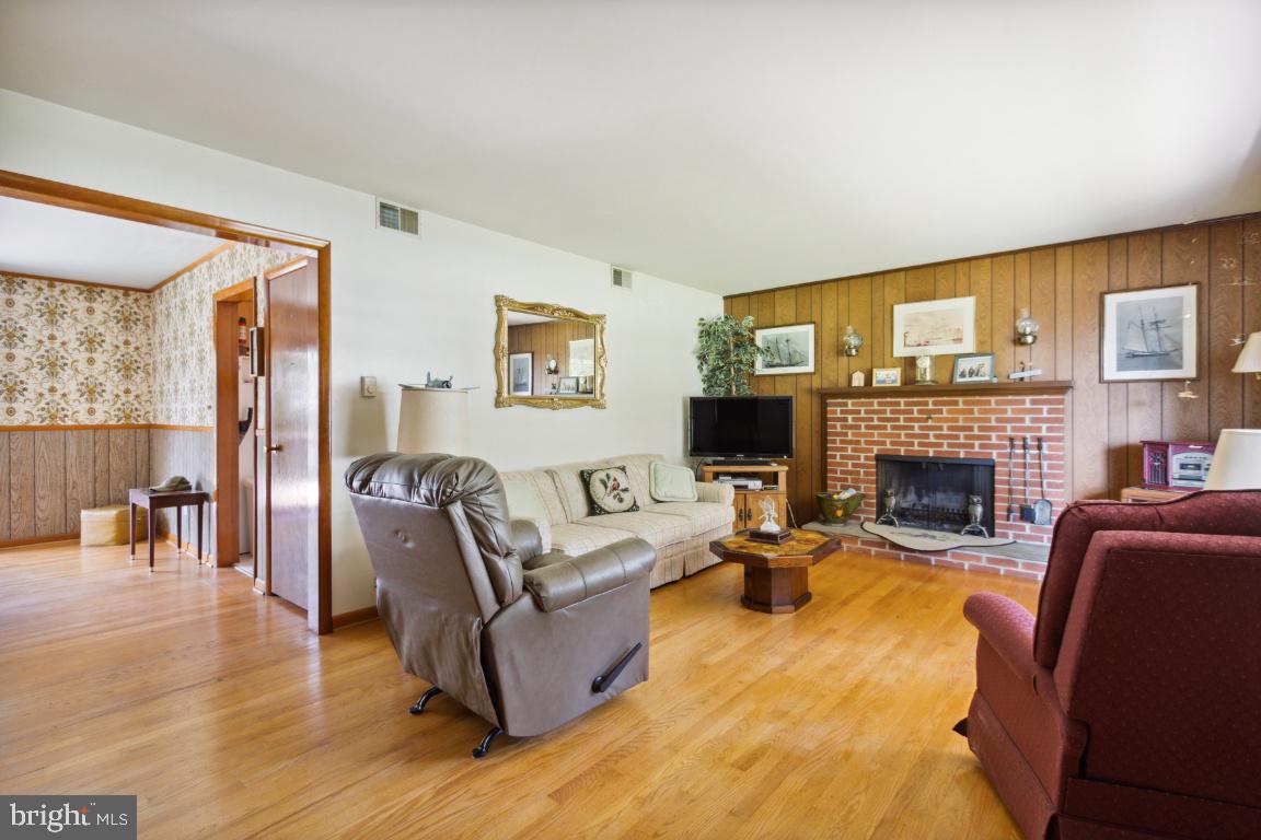 2313 Da Lib Road Finksburg, MD 21048 - Photo 5 of 39