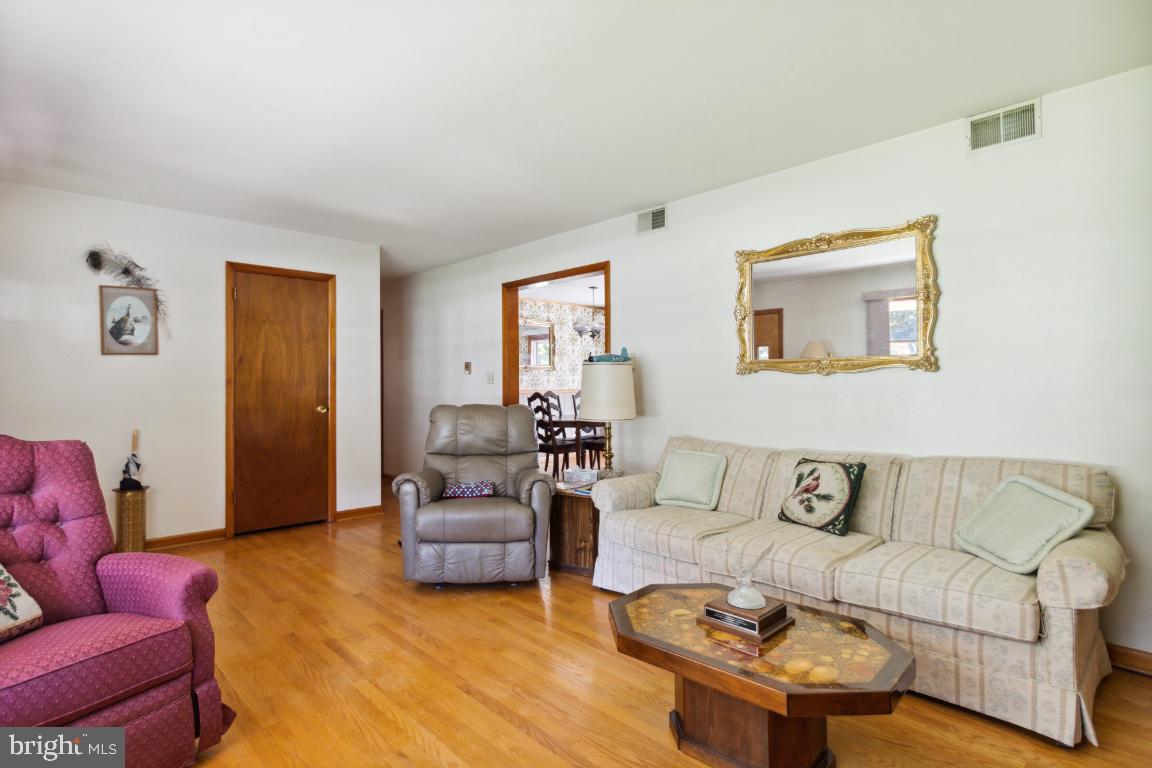 2313 Da Lib Road Finksburg, MD 21048 - Photo 8 of 39