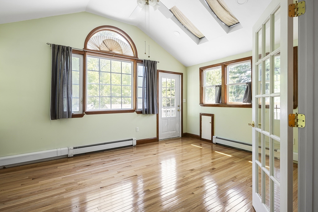 12 Concord Road Shrewsbury, MA 01545 - Photo 11 of 25 Gallery Image 11