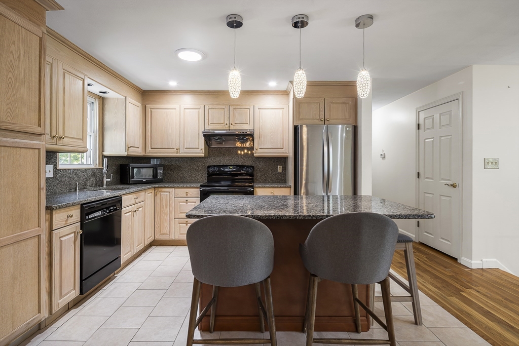 12 Concord Road Shrewsbury, MA 01545 - Photo 8 of 25 Gallery Image 8