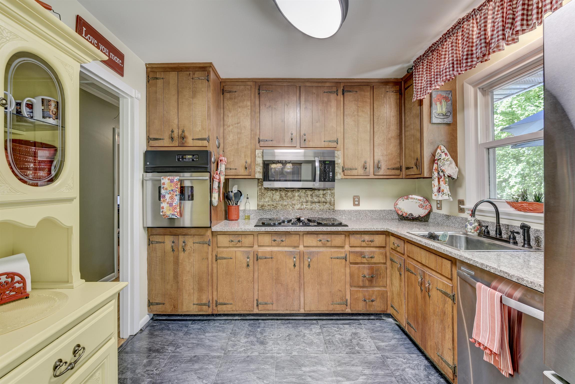 1033 Ridgecrest Drive Franklin, TN 37069 - Photo 9 of 25 Gallery Image 9