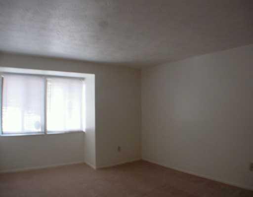 321-b-31 Ridge Point Circle Bridgeville, PA 15017 - Photo 7 of 8 Master Bedroom.
