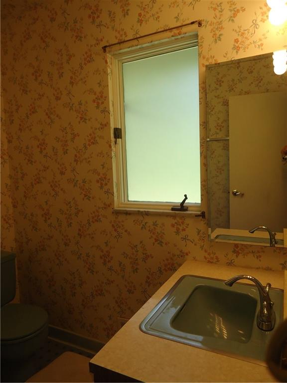 105 Parise Road Pittsburgh, PA 15221 - Photo 12 of 23