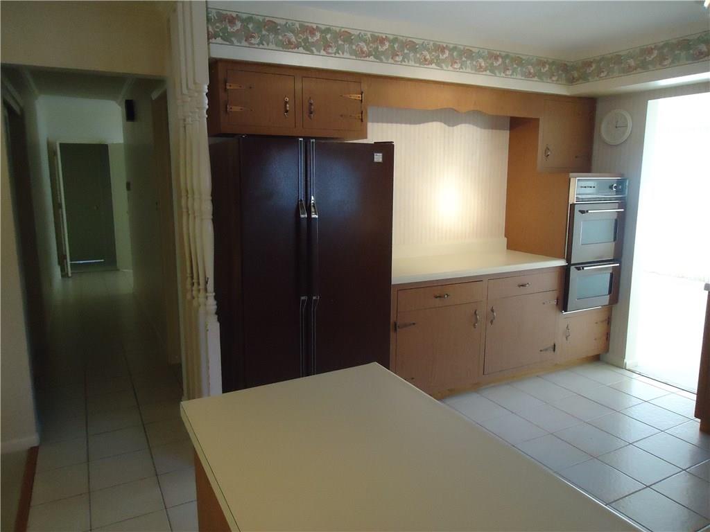 105 Parise Road Pittsburgh, PA 15221 - Photo 6 of 23