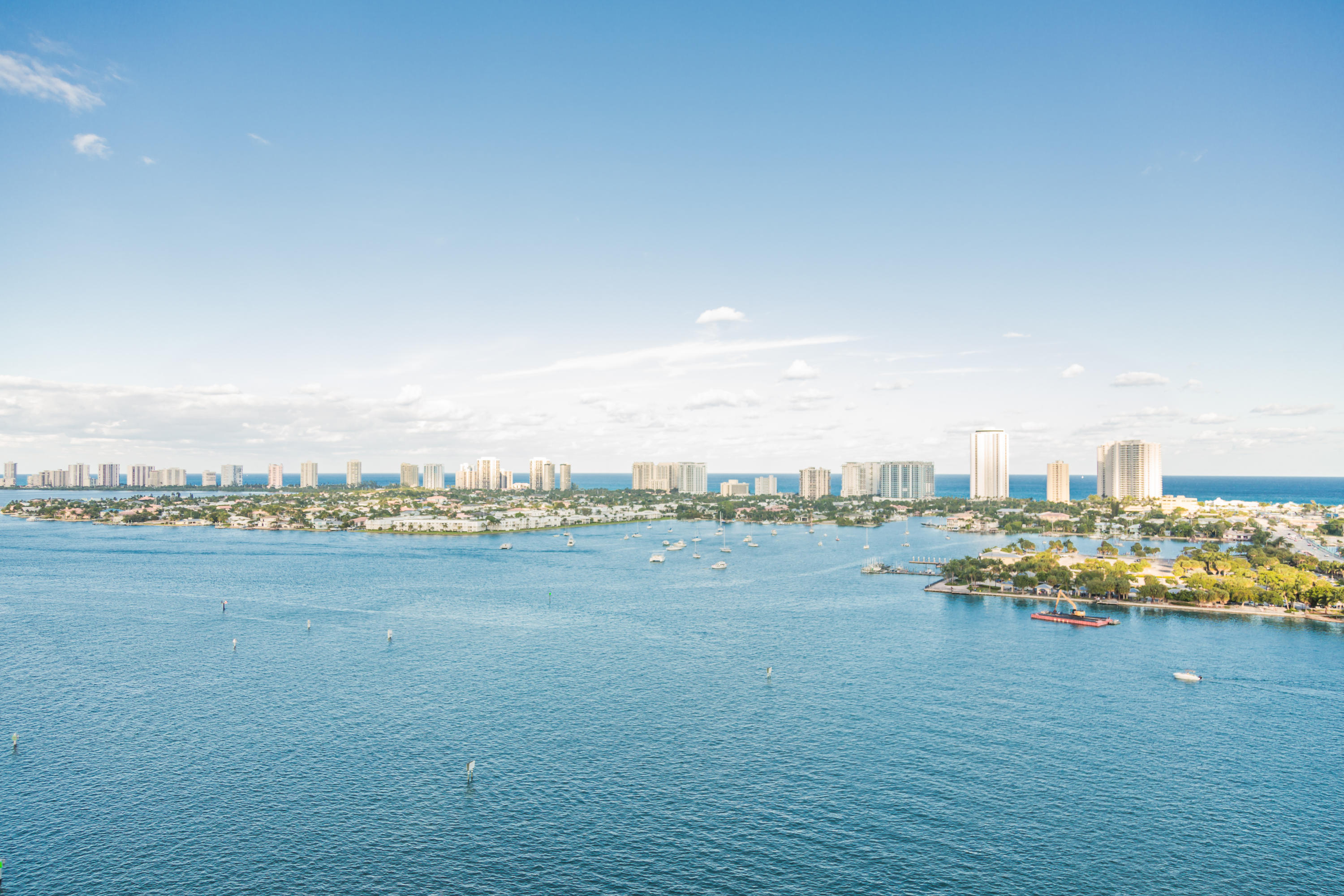 2650 Lake Shore Drive, Unit 2105 Riviera Beach, FL 33404 - Photo 2 of 47 091A7701