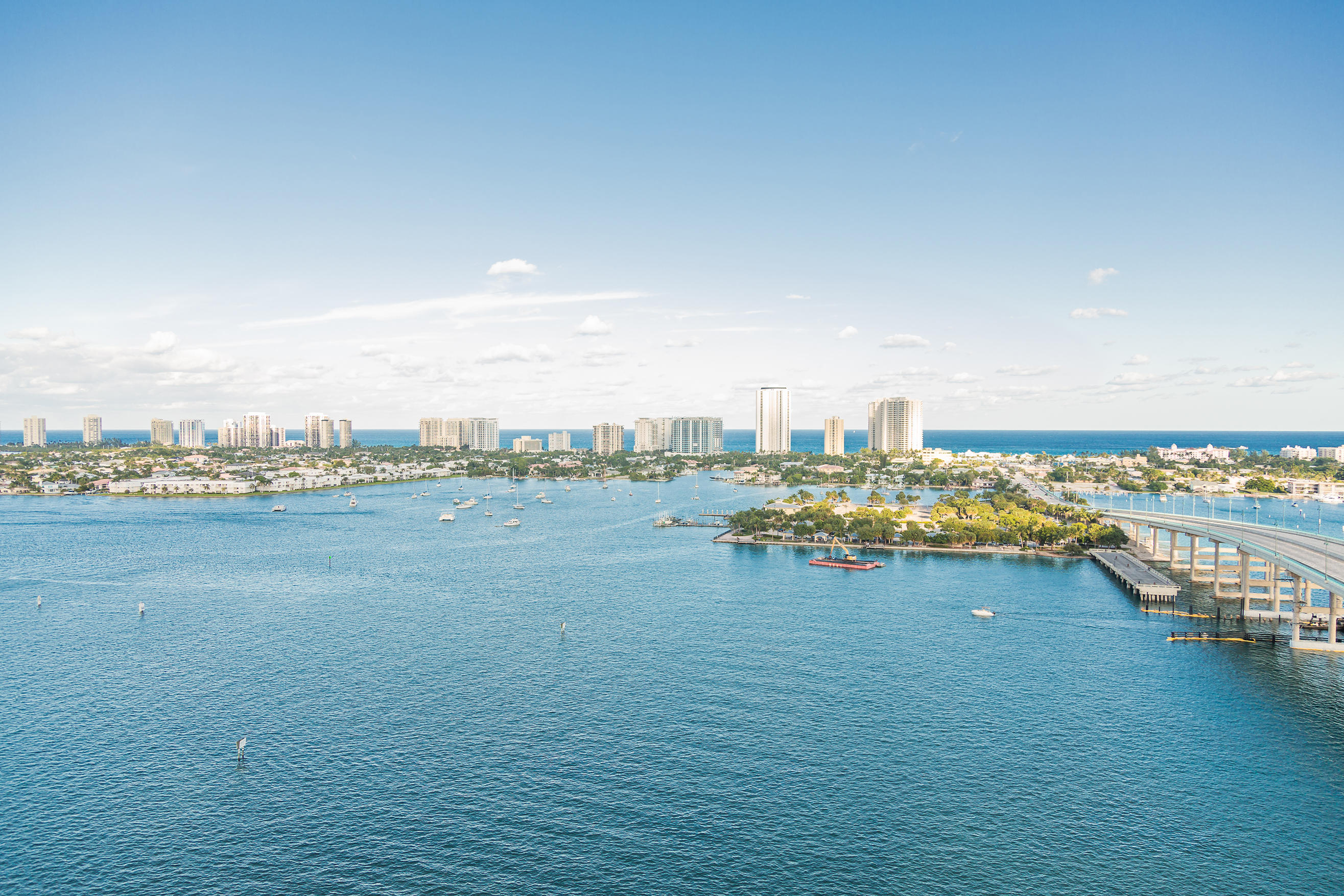 2650 Lake Shore Drive, Unit 2105 Riviera Beach, FL 33404 - Photo 5 of 47 091A7700E