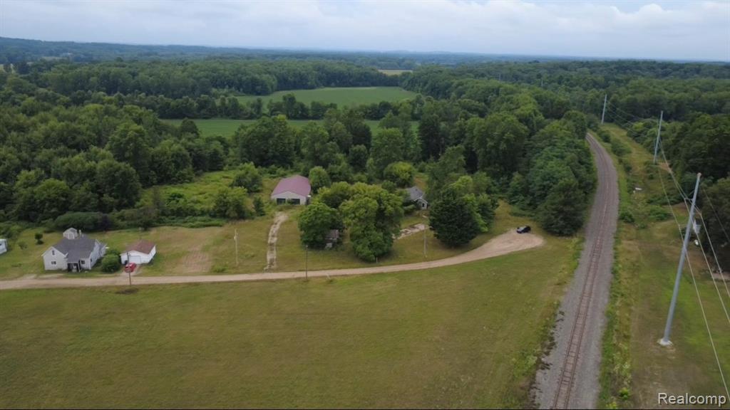 62769 Walnut Street Bangor, MI 49013 - Photo 3 of 29