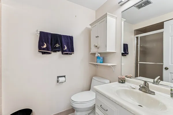 $249,000 | 3415 Vollmer Road, Unit 308, Flossmoor, IL 60422