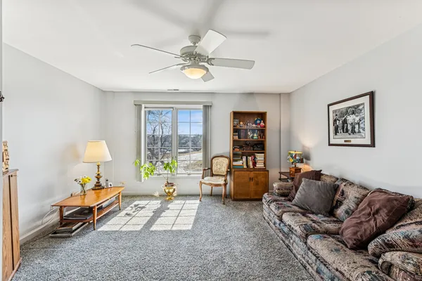 $249,000 | 3415 Vollmer Road, Unit 308, Flossmoor, IL 60422