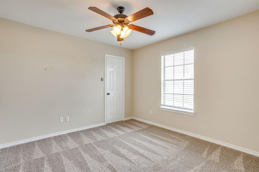 155 Cornerstone Lane Springtown, TX 76082 - Photo 25 of 40