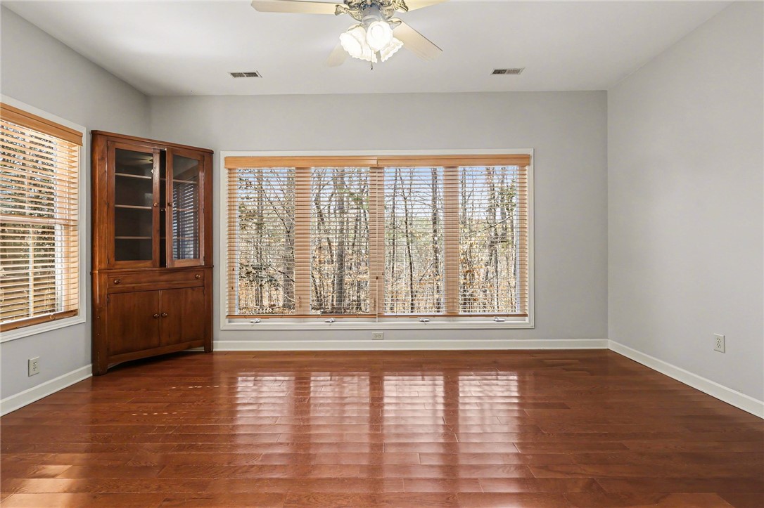 109 Oak Crest Circle Seneca, SC 29672 - Photo 15 of 42