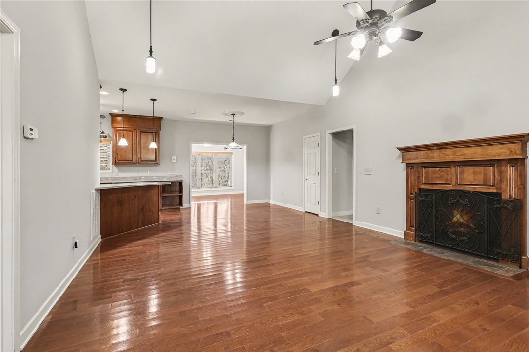 109 Oak Crest Circle Seneca, SC 29672 - Photo 7 of 42