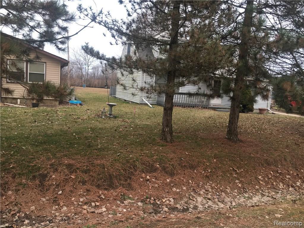 35737 Milleville Road Rockwood, MI 48173 - Photo 11 of 16