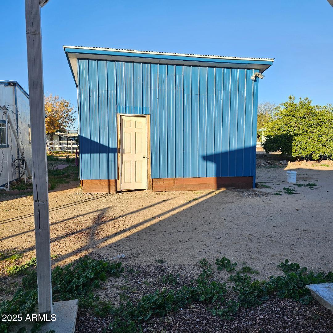 22855 Sunset Lane Congress, AZ 85332 - Photo 8 of 39 a view of a backyard with garden