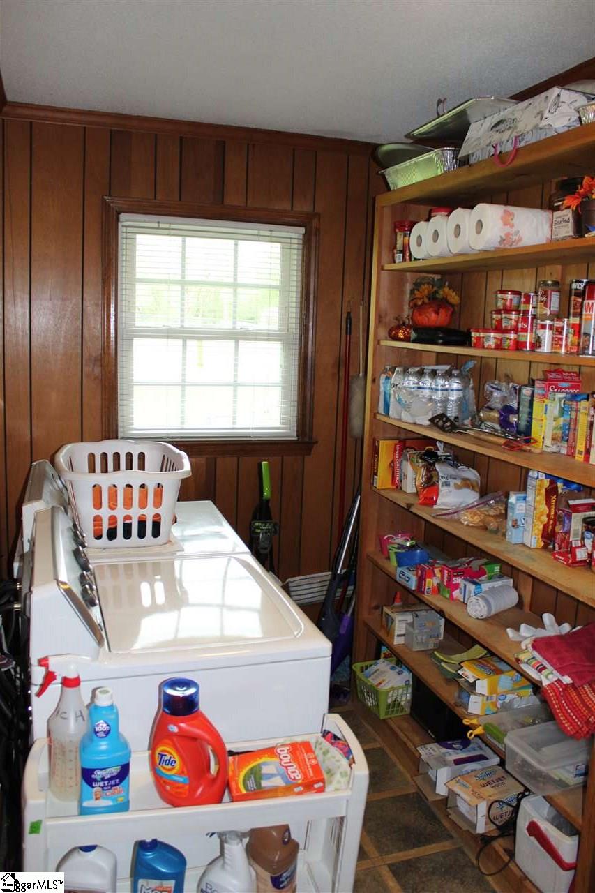 1004 Dickerson Road Anderson, SC 29626 - Photo 9 of 22