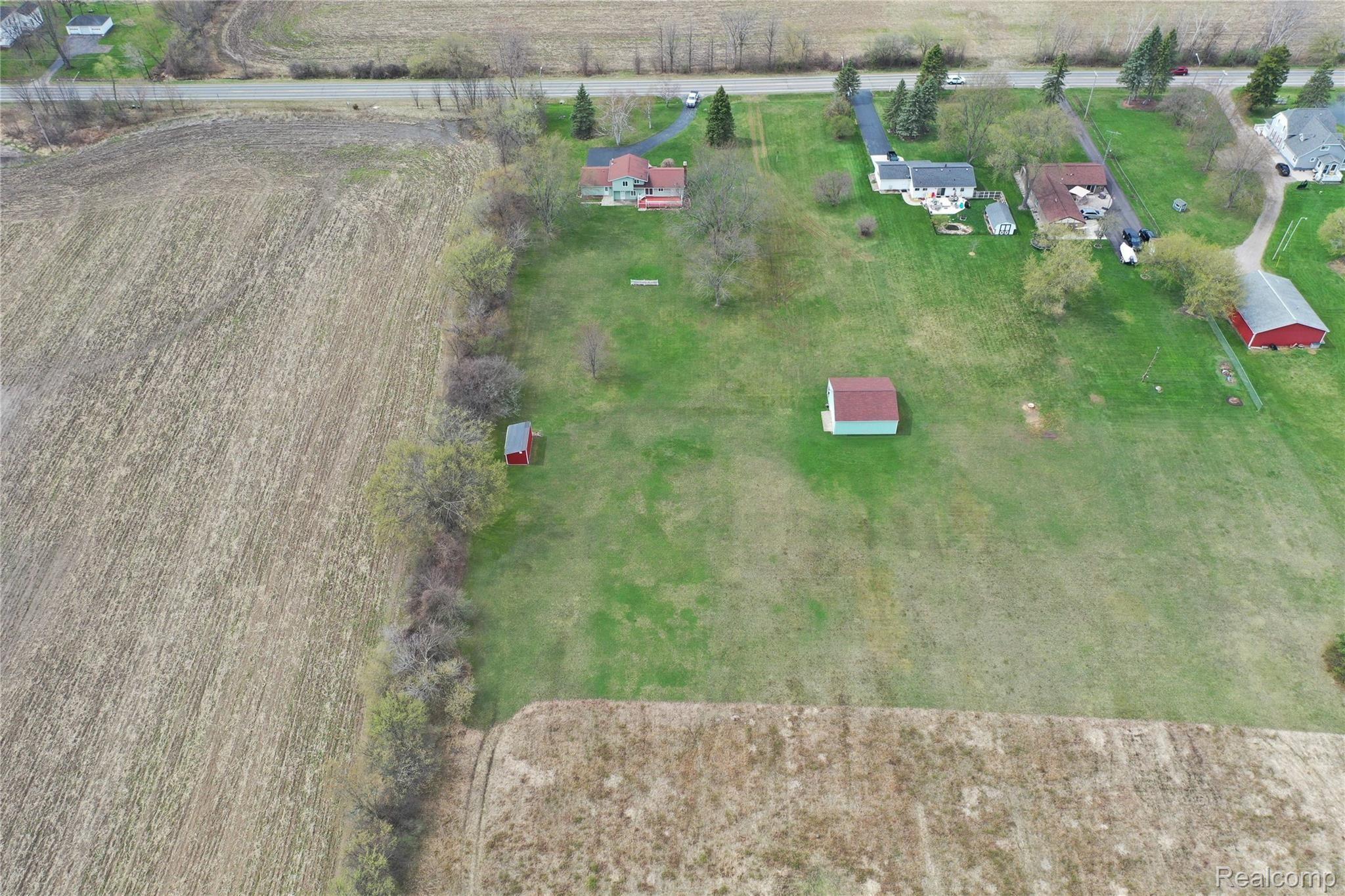 4155 South Genesee Road Grand Blanc, MI 48439 - Photo 35 of 41 org_43917d13241f85dc_1617989600000.jpg