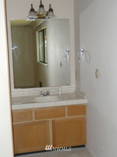 60 Northeast View Ridge Drive West Belfair, WA 98528 - Photo 8 of 15 Gallery Image 8
