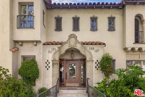 $2,225,000 | 127 South Sycamore Avenue, Los Angeles, CA 90036