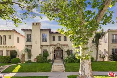 $2,225,000 | 127 South Sycamore Avenue, Los Angeles, CA 90036