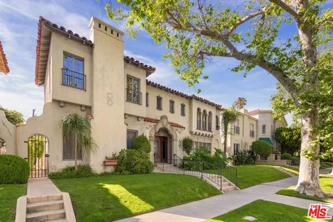 $2,225,000 | 127 South Sycamore Avenue, Los Angeles, CA 90036