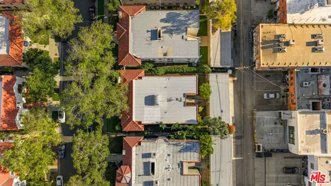 $2,225,000 | 127 South Sycamore Avenue, Los Angeles, CA 90036