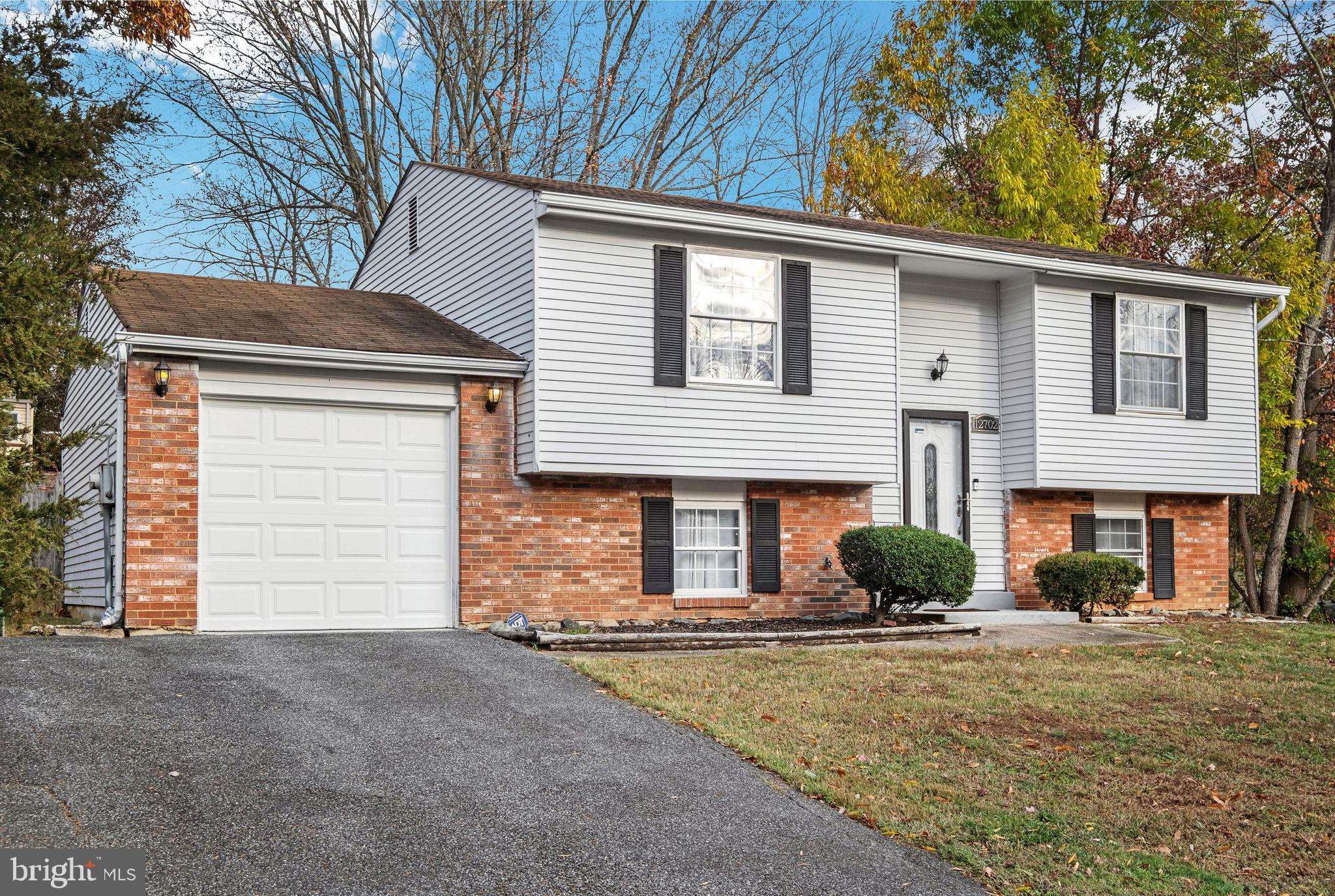 12702 Applecross Drive Clinton, MD 20735 - Photo 2 of 27