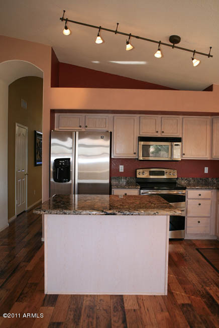 4711 East Weaver Road Phoenix, AZ 85050 - Photo 8 of 24 Kitchen Island
