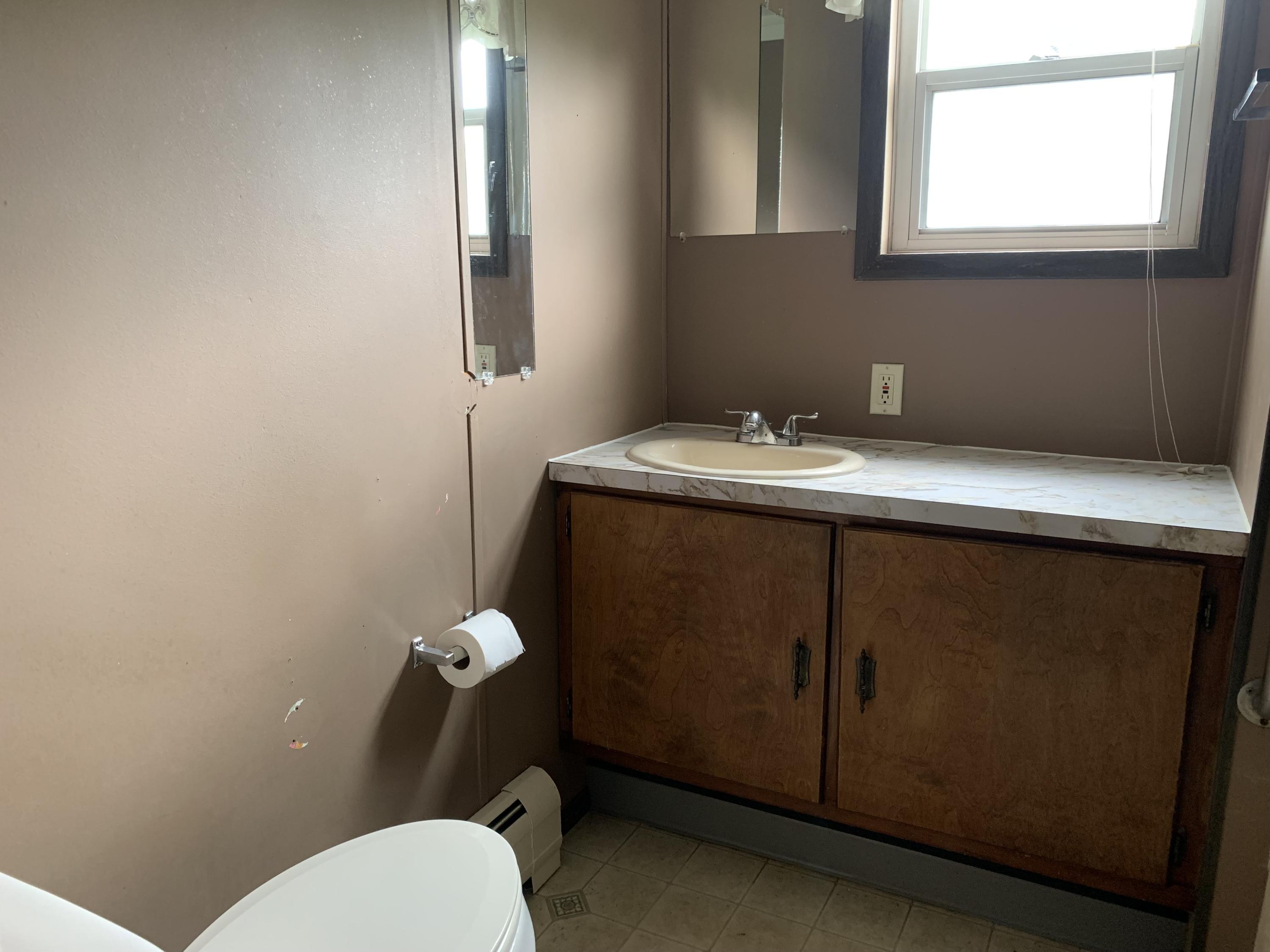 833 East Benton Road Waterville, ME 04901 - Photo 8 of 36 Bathroom