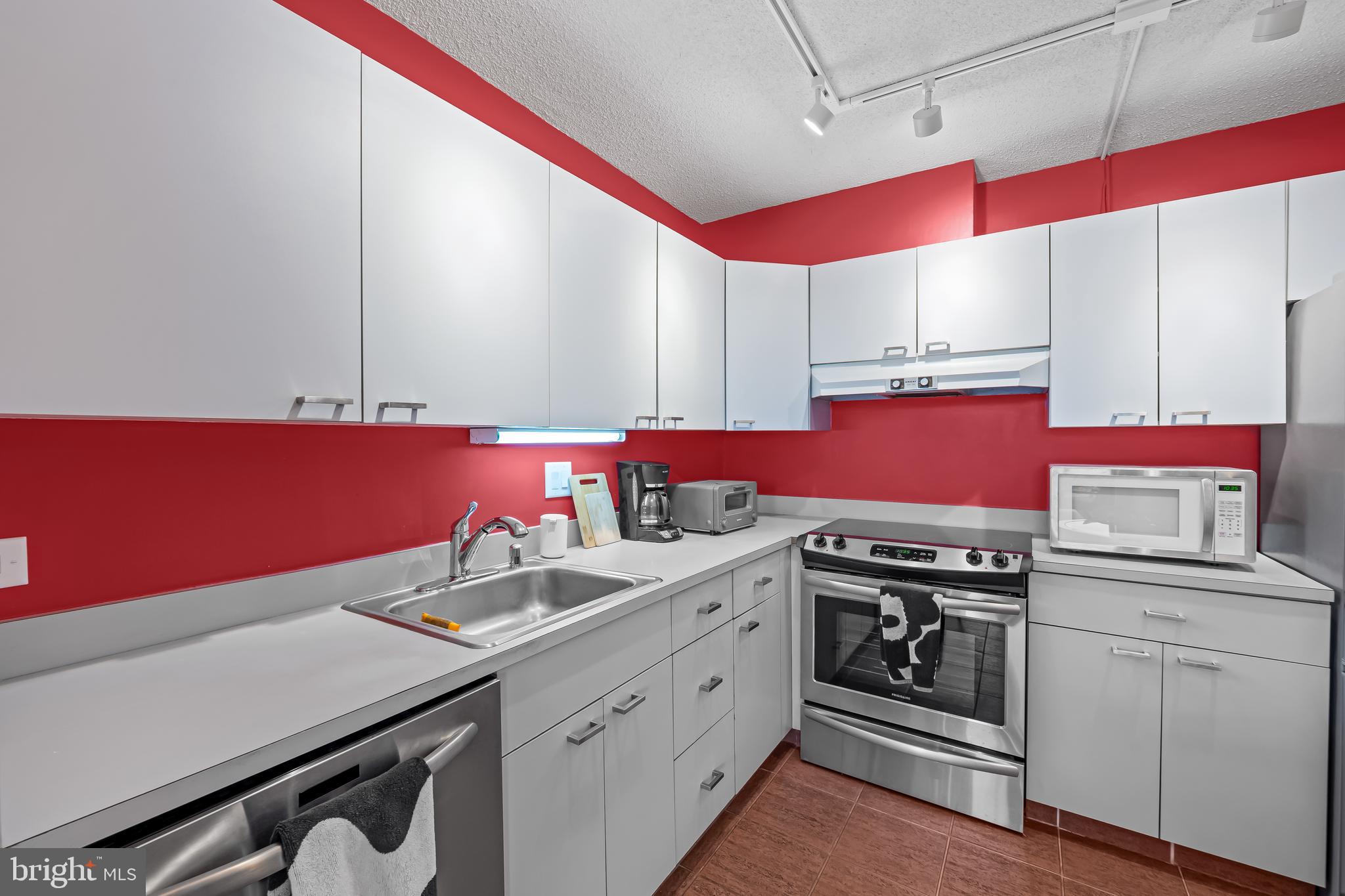 4100 North Charles Street, Unit 715 Baltimore, MD 21218 - Photo 10 of 35