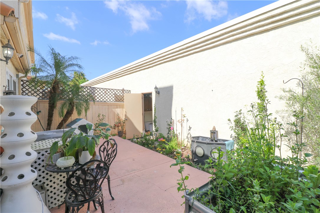 730 Breeze Hill Road, Unit 230 Vista, CA 92081 - Photo 29 of 40 a view of outdoor space yard and patio