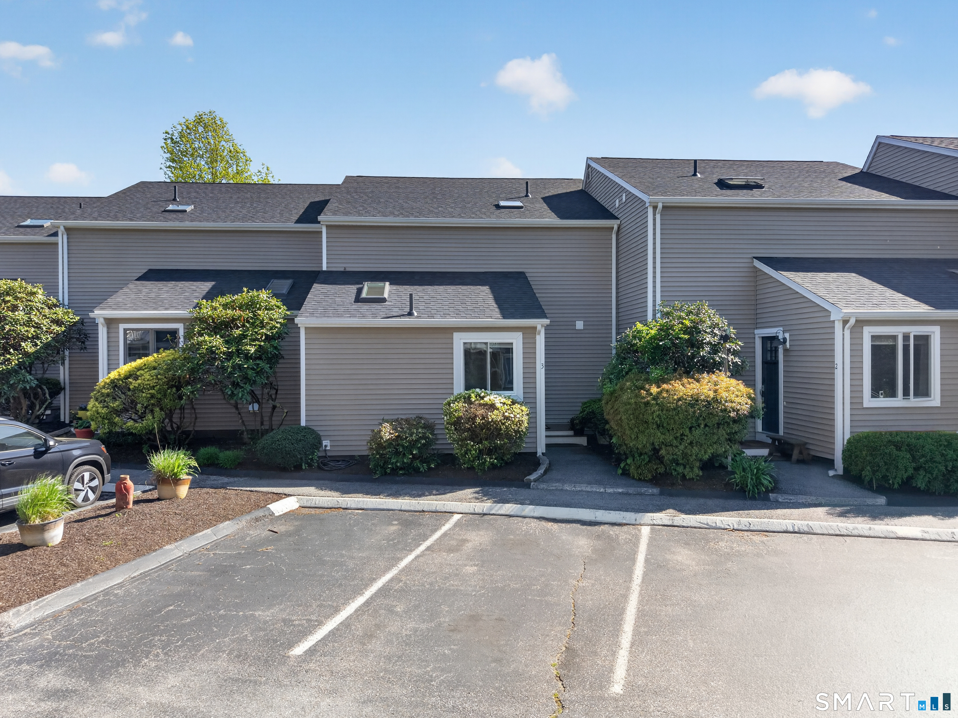 31 Hewitt Road, Unit C3 Stonington, CT 06355 - Photo 2 of 31