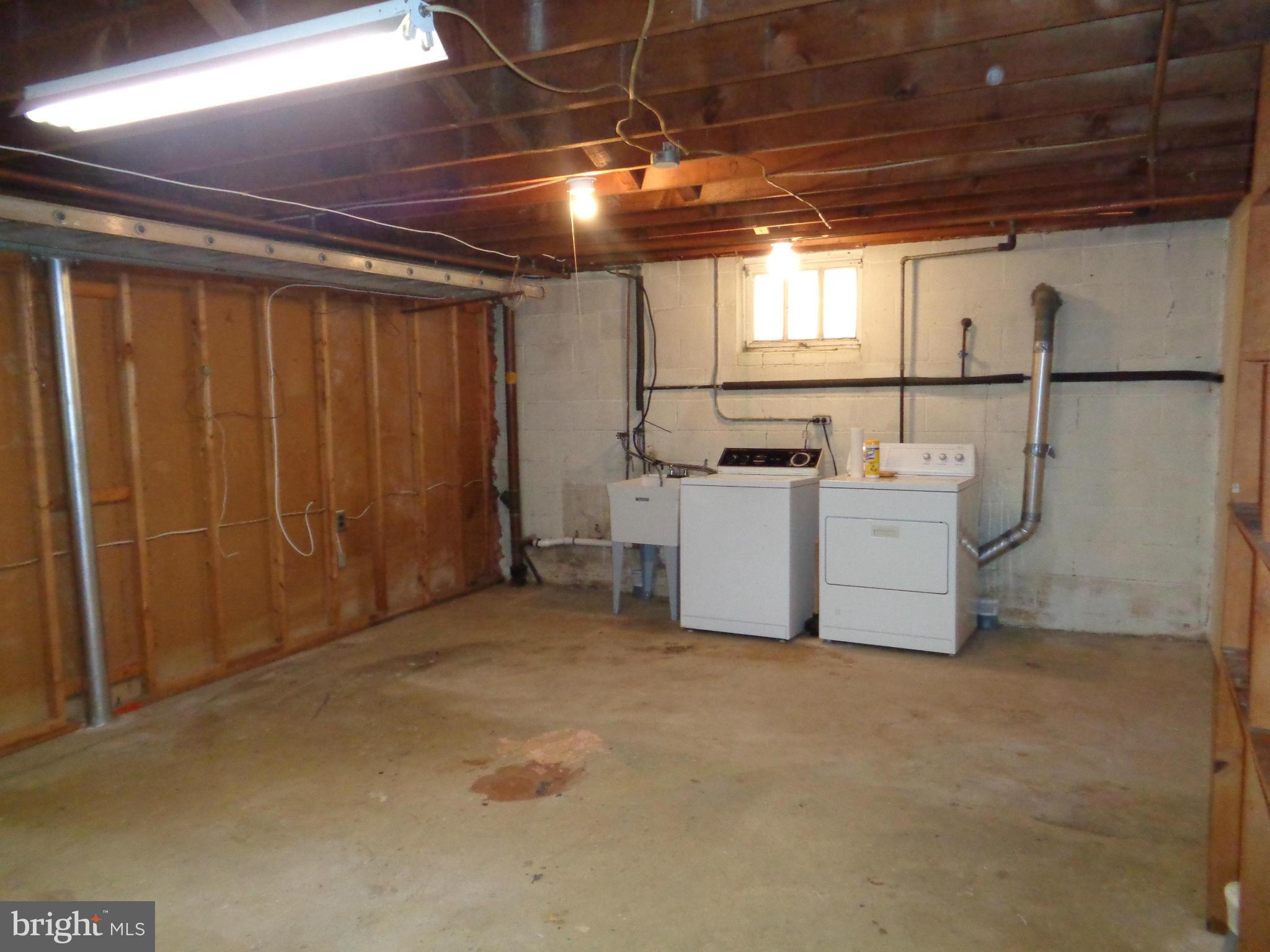 1525 Orlando Road Baltimore, MD 21234 - Photo 23 of 30 Basement