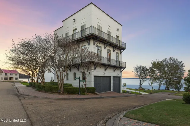 $899,000 | 104 Galvez Street, Madison, MS 39110