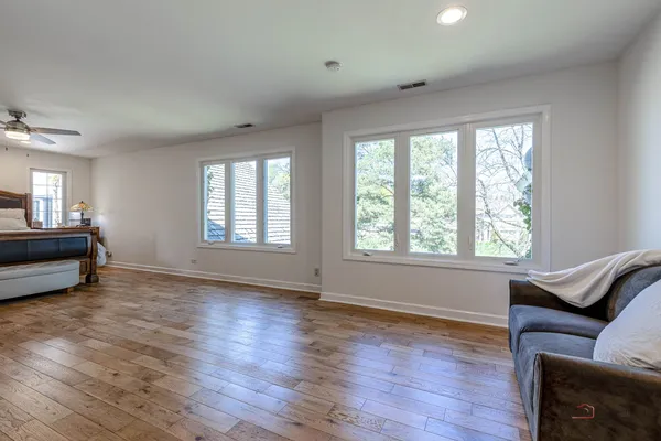 $1,190,400 | 3031 Farner Court, Deerfield, IL 60015