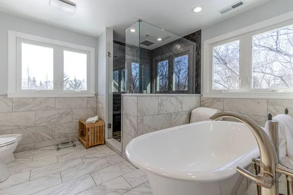 $1,190,400 | 3031 Farner Court, Deerfield, IL 60015