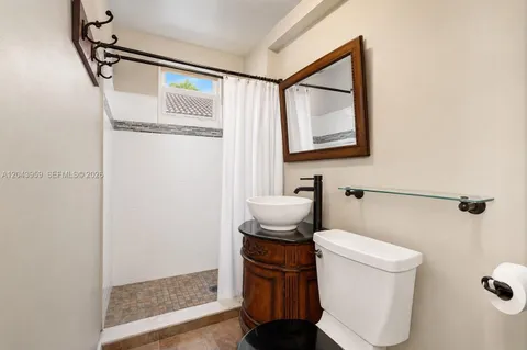 $650,000 | 1401 Northeast 33rd Street, Oakland Park, FL 33334