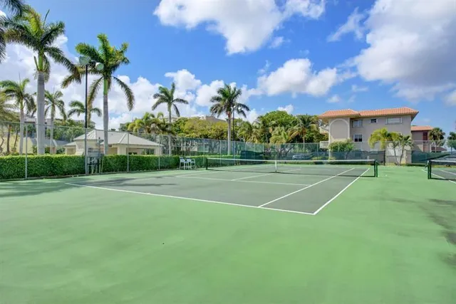 $2,100 | 9 Royal Palm Way, Unit 201, Boca Raton, FL 33432