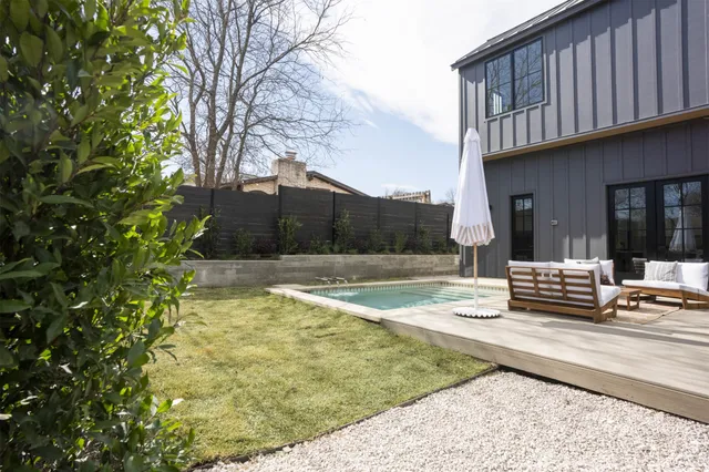 $2,250,000 | 2015 Holland Avenue, Austin, TX 78704